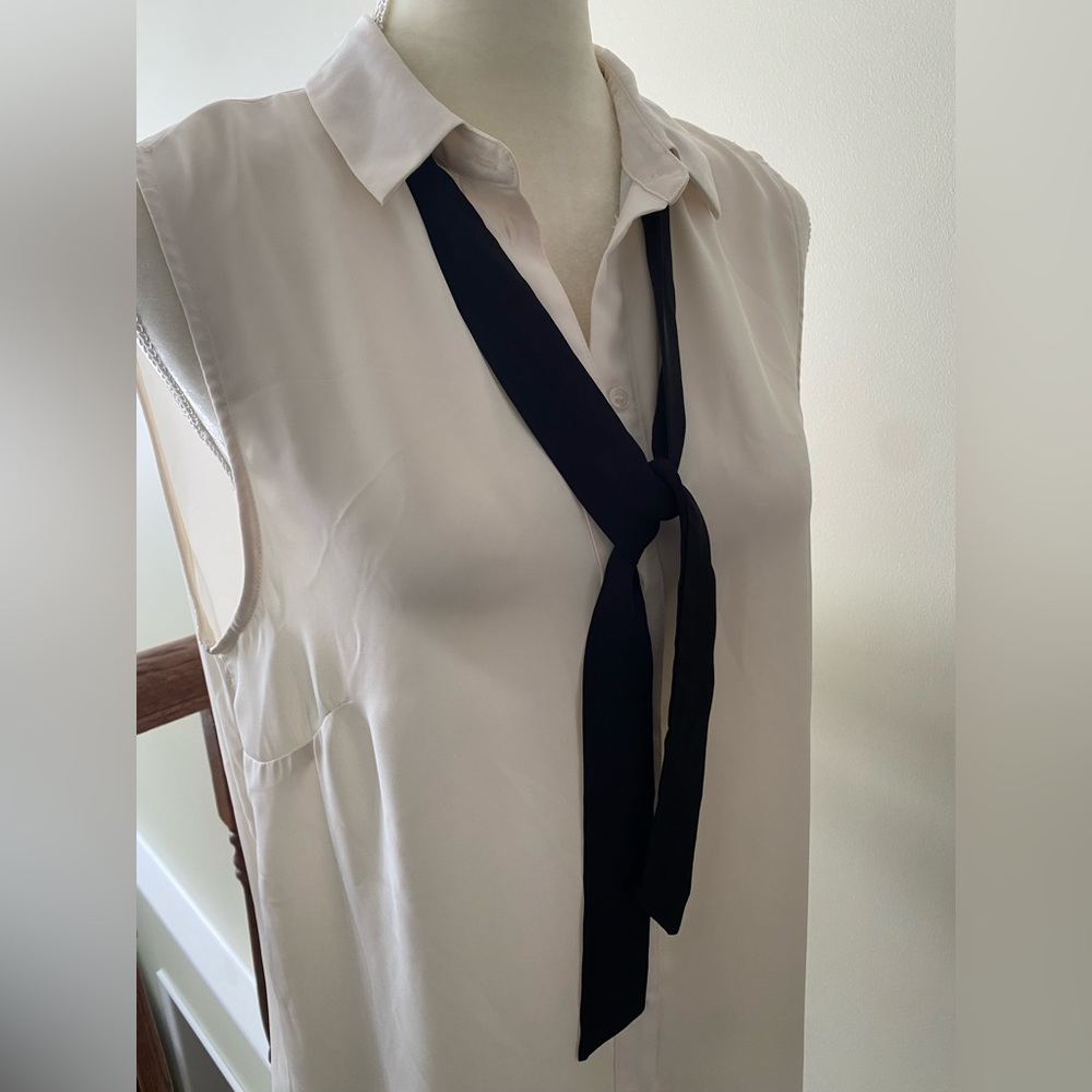H&M blouse - Picture 3 of 6